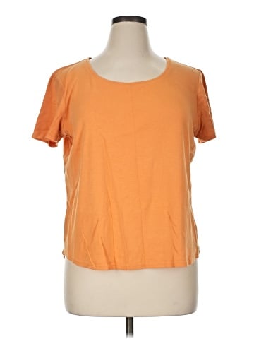 Chico's Short Sleeve T-Shirt (view 1)