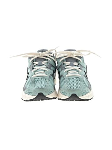 Nike Sneakers (view 2)