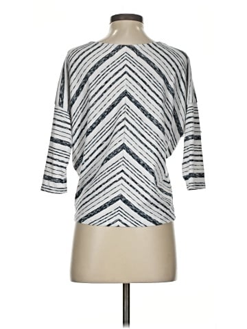 Puella 3/4 Sleeve Top (view 2)