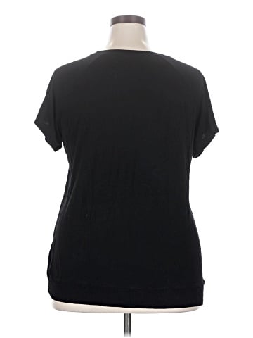 Torrid Short Sleeve T-Shirt (view 2)