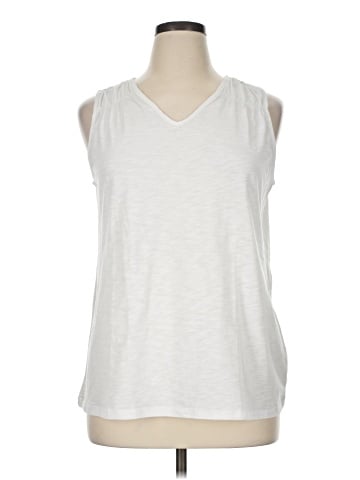 Croft & Barrow Sleeveless Top (view 1)