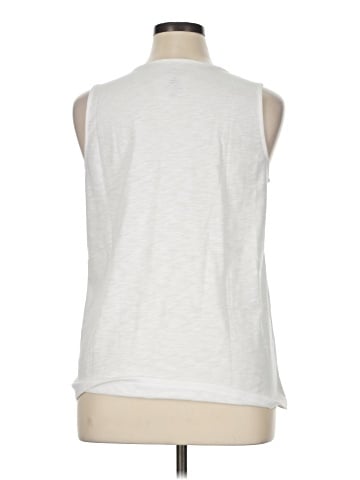 Croft & Barrow Sleeveless Top (view 2)