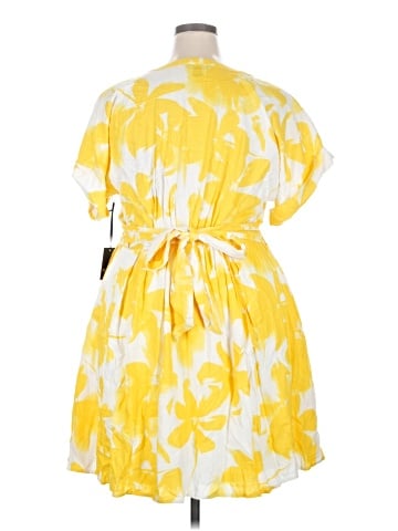 Simply Vera Vera Wang Casual Dress (view 2)