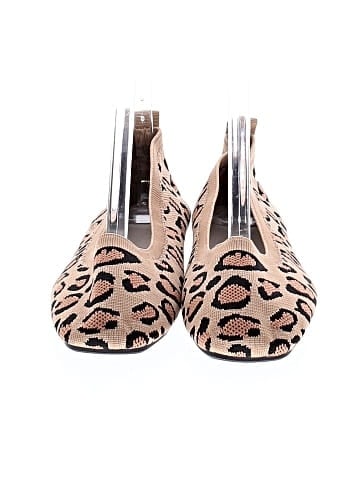 Unbranded Flats (view 2)