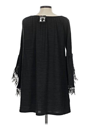 Win Win 3/4 Sleeve Blouse (view 2)