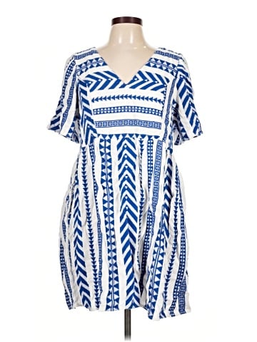 Old Navy Casual Dress (view 1)
