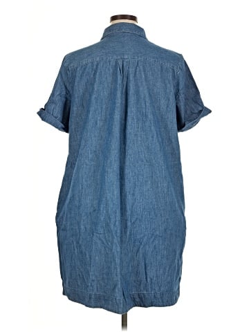 Old Navy Casual Dress (view 2)