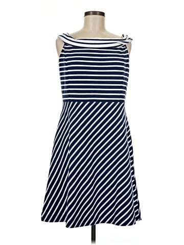 Vineyard Vines Casual Dress (view 1)