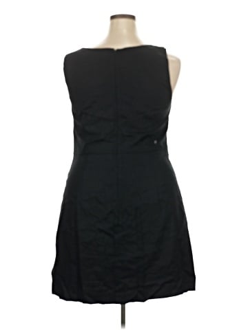 Banana Republic Factory Store Casual Dress (view 2)