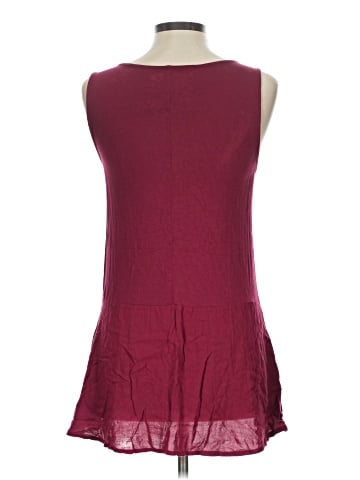 Cupio Sleeveless Top (view 2)