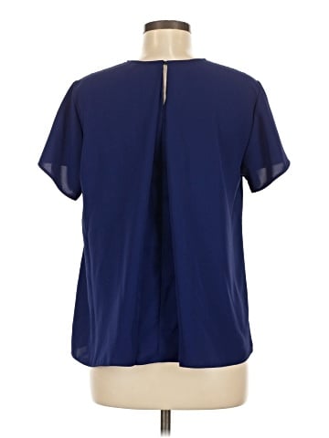 Uniqlo Short Sleeve T-Shirt (view 2)
