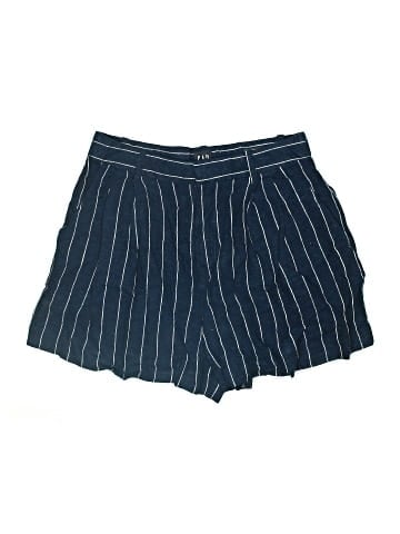 Gap Shorts (view 1)