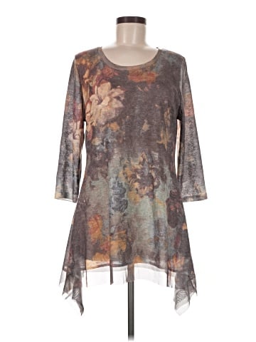 Casual Express Apparel 3/4 Sleeve Blouse (view 1)