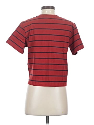 Uniqlo Short Sleeve T-Shirt (view 2)