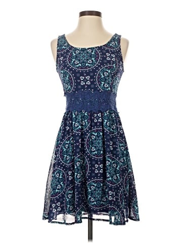 Xhilaration Casual Dress (view 1)
