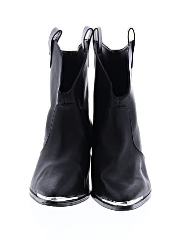 Universal Thread Ankle Boots (view 2)