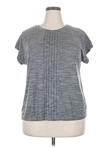 Liz Claiborne Active T-Shirt (view 1)