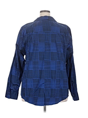 Lane Bryant Long Sleeve Button-Down Shirt (view 2)