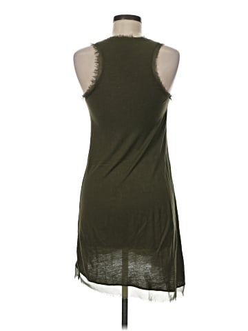 Romeo & Juliet Couture Sleeveless Top (view 2)