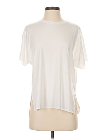 Uniqlo Short Sleeve T-Shirt (view 1)