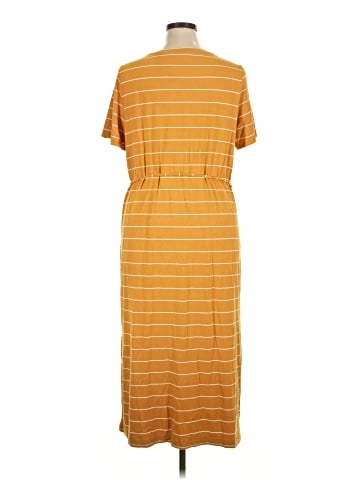 Banana Republic Factory Store Casual Dress (view 2)
