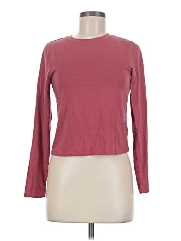 Old Navy Long Sleeve T-Shirt (view 1)