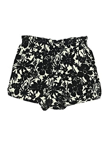 Gap Shorts (view 1)