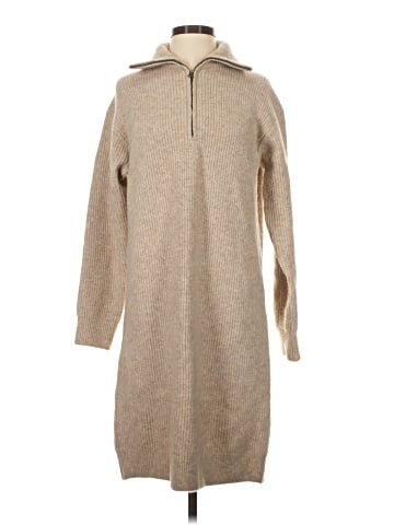 Uniqlo Casual Dress (view 1)
