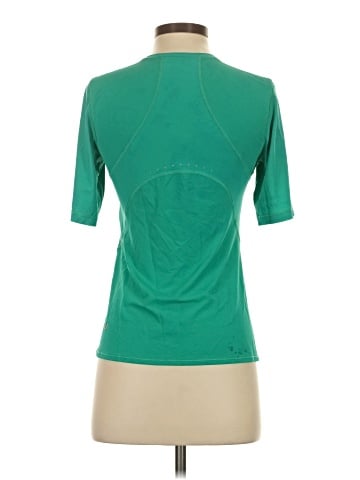 Lululemon Athletica Short Sleeve Turtleneck (view 2)
