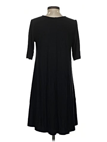 Old Navy Casual Dress (view 2)