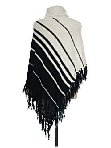 Caren Sport Poncho (view 2)