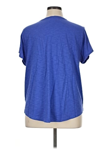 Chico's Short Sleeve T-Shirt (view 2)