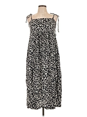 Old Navy Casual Dress (view 1)