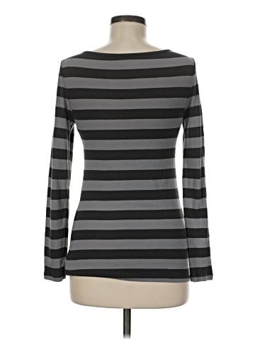 Old Navy Long Sleeve T-Shirt (view 2)