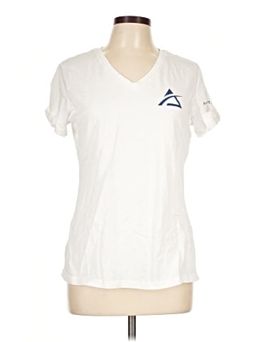 District. Active T-Shirt (view 1)