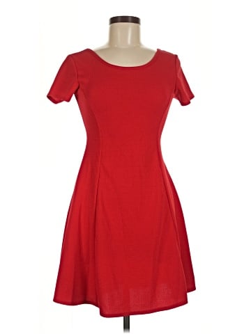 Olivia Rae Casual Dress (view 1)