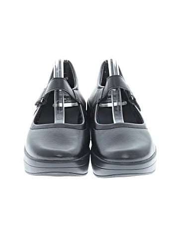 Unbranded Flats (view 2)