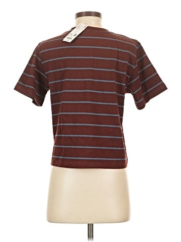 Uniqlo Short Sleeve T-Shirt (view 2)