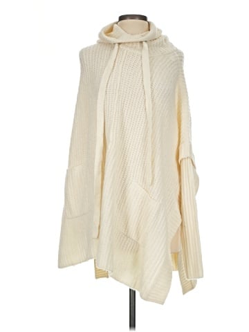 Alya Poncho (view 1)