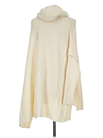 Alya Poncho (view 2)