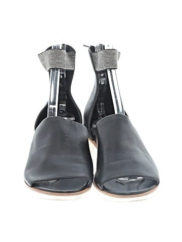 Lori Goldstein Wedges (view 2)