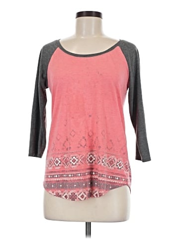 Maurices 3/4 Sleeve T-Shirt (view 1)