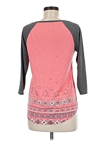 Maurices 3/4 Sleeve T-Shirt (view 2)