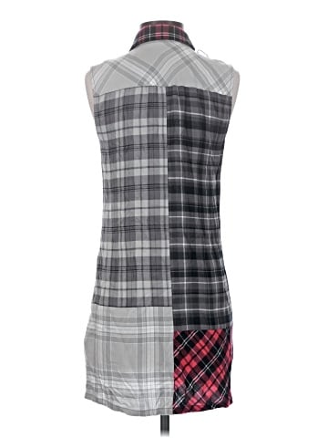 Alice + Olivia Sleeveless Button-Down Shirt (view 2)