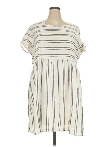 Old Navy Casual Dress (view 1)