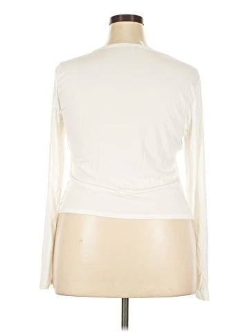 Fashion Nova Long Sleeve T-Shirt (view 2)