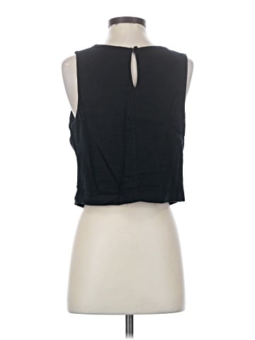 Abercrombie & Fitch Sleeveless T-Shirt (view 2)