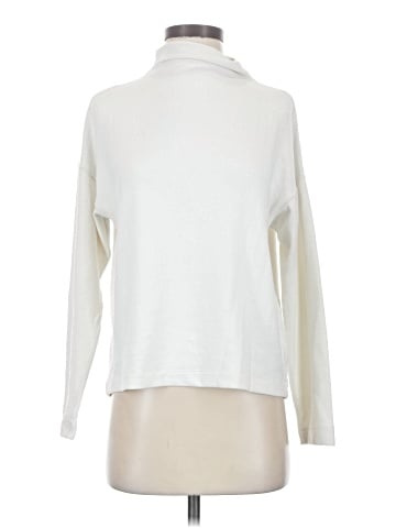 Uniqlo Turtleneck Sweater (view 1)