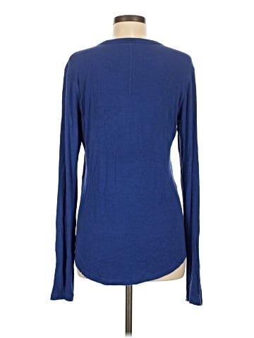 Lululemon Athletica Long Sleeve T-Shirt (view 2)