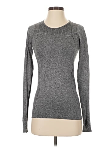 Nike Long Sleeve T-Shirt (view 1)